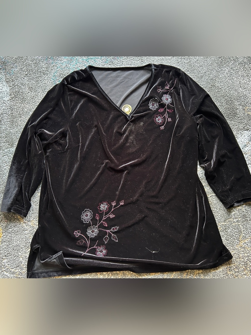 Vintage Black Velvet V-Neck Women's Top with Floral Embroidery Co may fit Sz XL